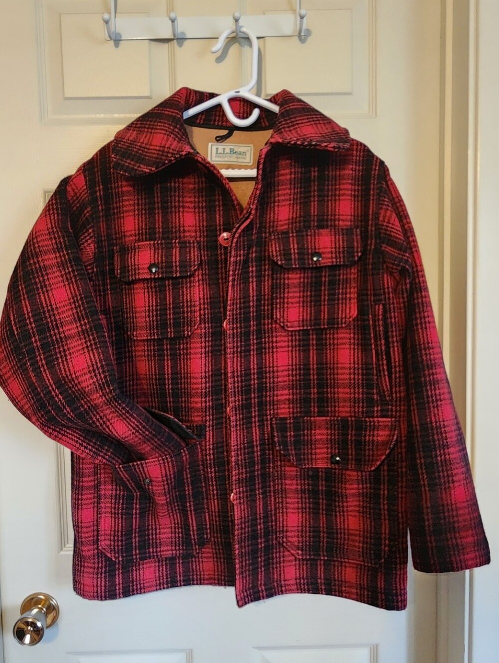 Vintage L.L. Bean Red & Black Buffalo Plaid Wool Mackinaw Coat Hunting Jacket